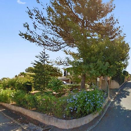Villa Avec Piscine A Saint-Raphael Et Vue Sur La Montagne Exterior foto